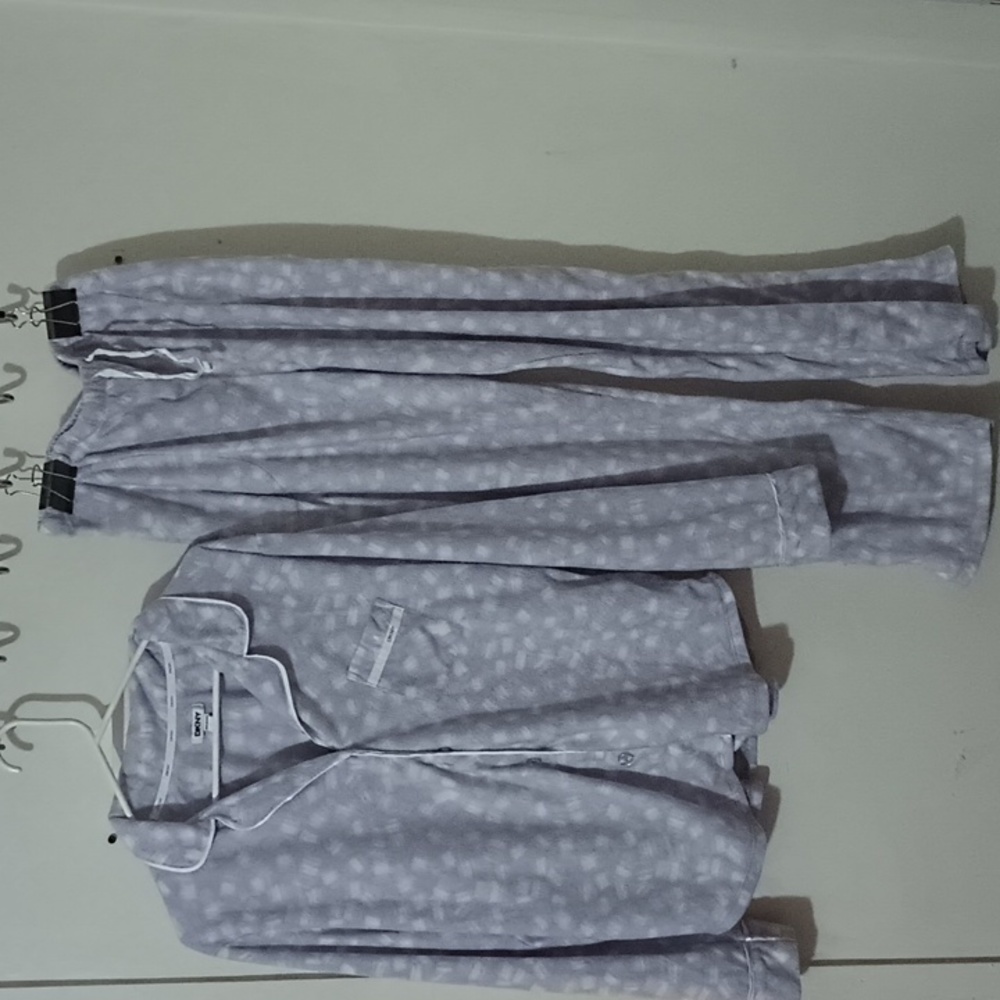 Dkny two piece PJ set - Picture 1 of 5